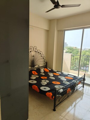 2 BHK Apartment For Rent in MRG The Balcony, Sector 93