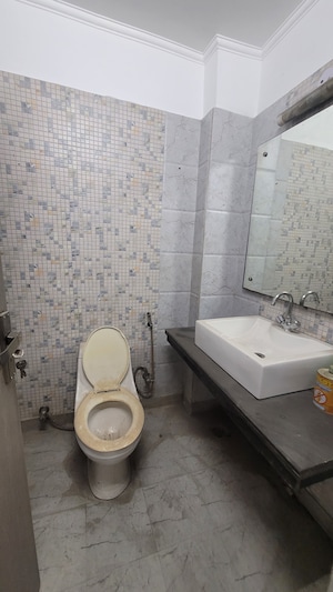 Bathroom in 3 BHK Builder Floor at Dilshad Colony – for Sale