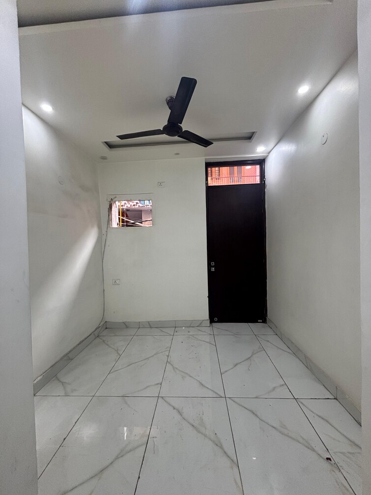 Cover Image, lajpat nagar 4 2 Bedroom 900 Sq.Ft. Builder Floor In Lajpat Nagar 4 Delhi 8636343
