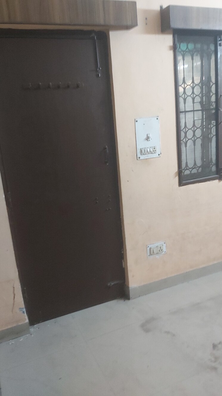 undefined, mayur vihar 2.5 Bedroom 1050 Sq.Ft. Apartment In Mayur Vihar Delhi 8636362