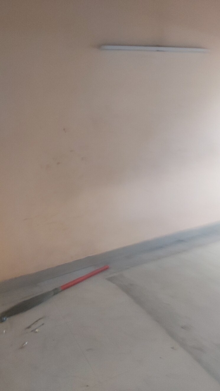 Room, mayur vihar 2.5 Bedroom 1050 Sq.Ft. Apartment In Mayur Vihar Delhi 8636362