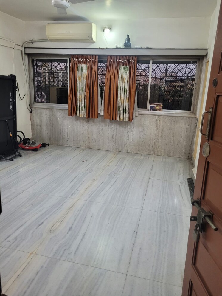 Living Room, kashish-park-apartment 2 Bedroom 950 Sq.Ft. Apartment In Lal Bahadur Shastri Road Thane 8636377