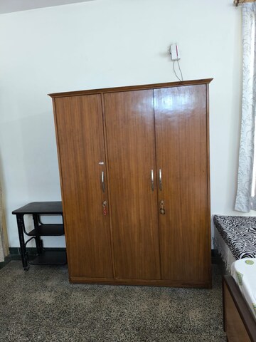 Furnished Amenities in 1 BHK Independent House at Delta Iii Greater Noida – for Rent