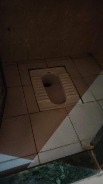 Bathroom in 1 BHK Apartment at Shiv Complex, Ghansoli – for Rent
