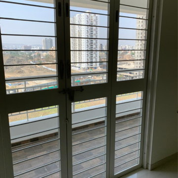 Room in 2 BHK Apartment at Pantheon Acorn Park Phase 1, Mumbai Bangalore Highway – for Rent