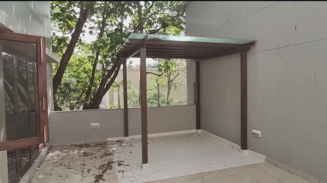 5 BHK + Servant Room Villa For Sale in Salarpuria Sattva Kings Domain