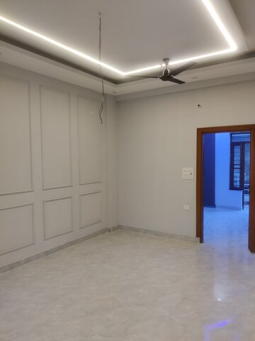 Room in 2 BHK Builder Floor at Sahastradhara Road – for Sale