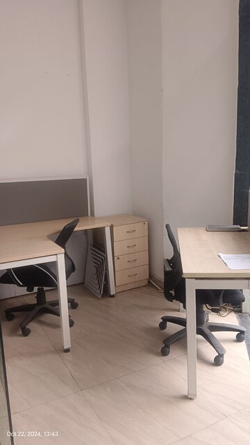 Team Area in  Office Space at Spaze Platinum Tower, Sector 47 – for Rent