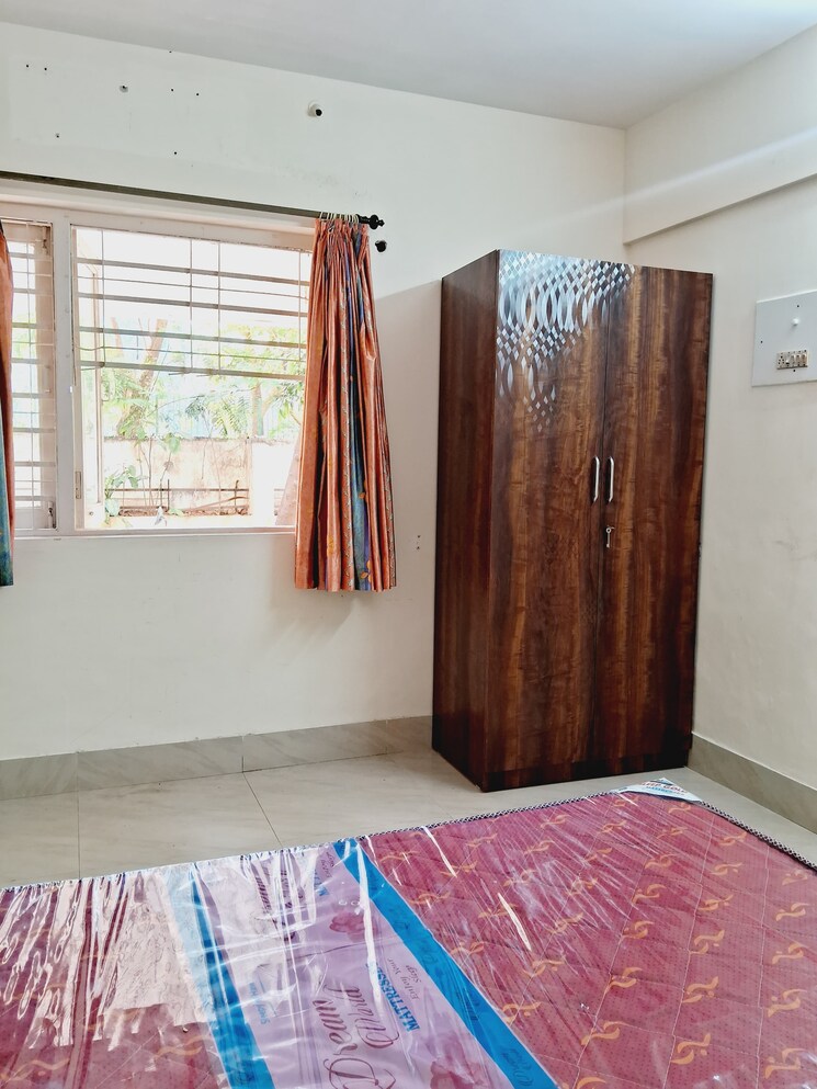 Bedroom, mrugchhaya-chs 2 Bedroom 900 Sq.Ft. Apartment In Andheri West Mumbai 8636493