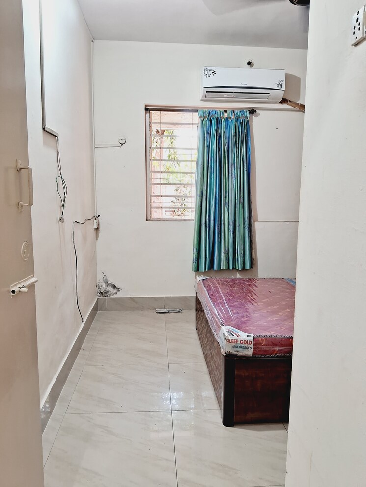 Master Bedroom, mrugchhaya-chs 2 Bedroom 900 Sq.Ft. Apartment In Andheri West Mumbai 8636493