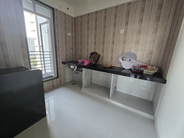 Kitchen in 1.5 BHK Apartment at Sheth Zuri, Laxmi Nagar – for Rent