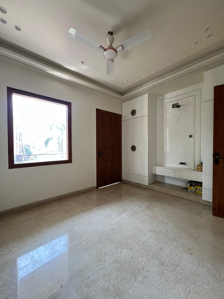 Room, surya nagar 4 Bedroom 3000 Sq.Ft. Builder Floor In Surya Nagar Ghaziabad 8636512