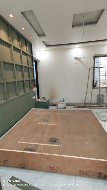 Bedroom in 3 BHK Villa at Jankipuram Extension – for Sale