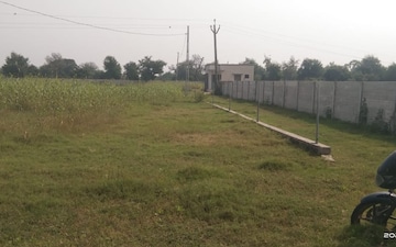 Land For Sale in S G Highway