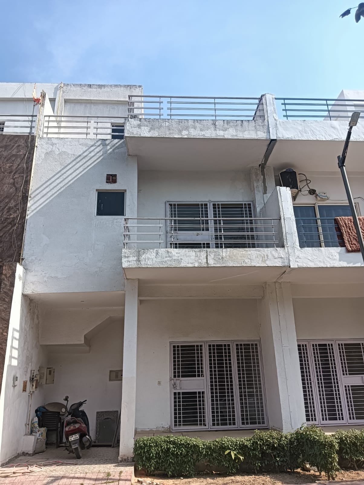 3 BHK 1450 Sq.Ft. Villa in Paramount Golfforeste Villas