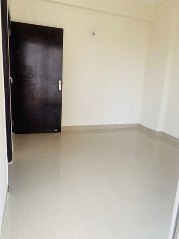 Room in 3 BHK Apartment at The Prestige City, Siddharth Vihar – for Sale