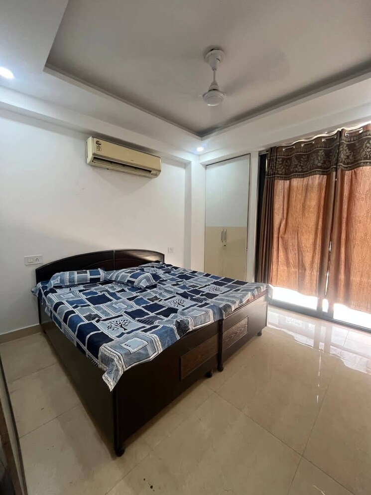 Bedroom, pundrik-vihar 2.5 Bedroom 1000 Sq.Ft. Builder Floor In Pitampura Delhi 8636560