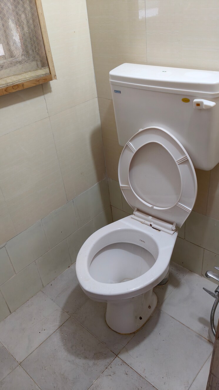 Bathroom, gokuldham colony Pg For Girls In Gokuldham Colony 8636572