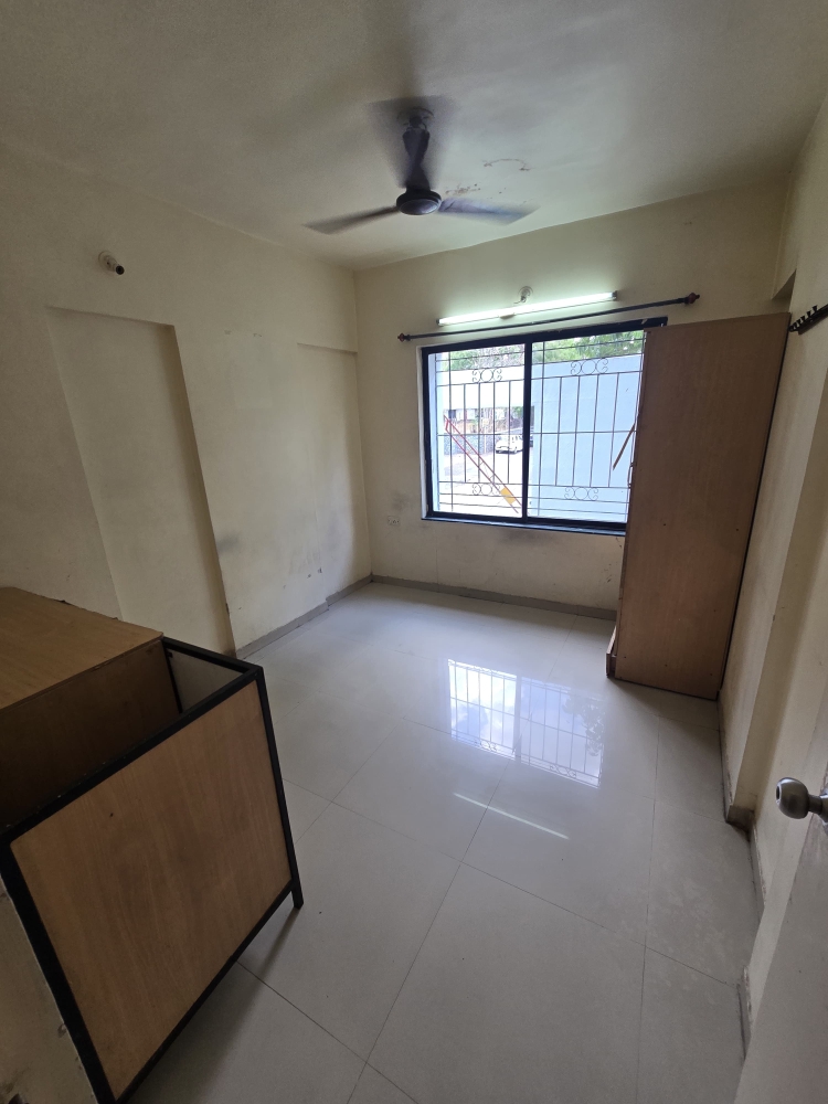 2 BHK + Pooja Room,Servant Room,Study Room,Extra Room 700 Sq.Ft. Apartment in Nisarg CHS
