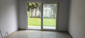 Room in 3 BHK Villa at Paramount Golfforeste Villas, Zeta I Greater Noida – for Sale