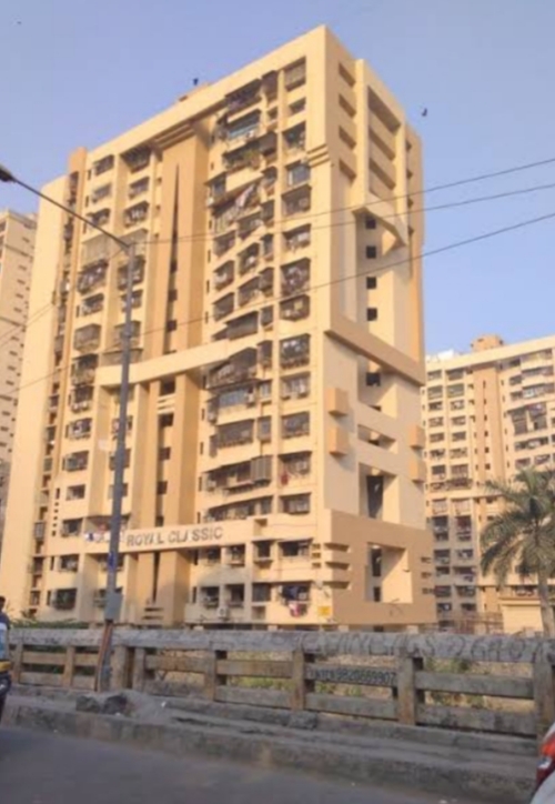 2 BHK + Pooja Room 750 Sq.Ft. Apartment in Royal Classic Co Op Society
