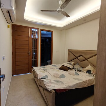 Bedroom in 3 BHK Builder Floor at Chattarpur – for Rent