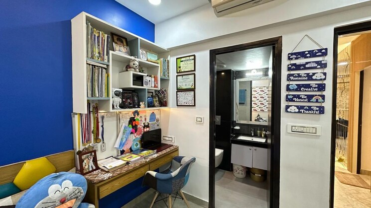 Gym, lodha-luxuria-priva 3 Bedroom 1200 Sq.Ft. Apartment In Majiwada Thane 8636685