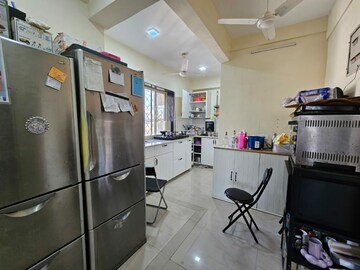 3 BHK Apartment For Sale in Bandra West