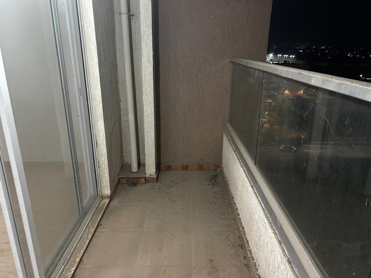 Balcony, vtp-beaumonde 3 Bedroom 1050 Sq.Ft. Apartment In Kharadi Pune 8636690