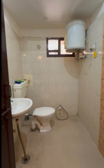 Bathroom in 2 BHK Apartment at Gomti Nagar – for Rent