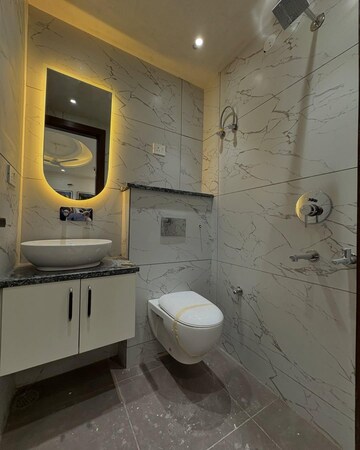 Bathroom in 2 BHK Builder Floor at Shastri Nagar – for Rent