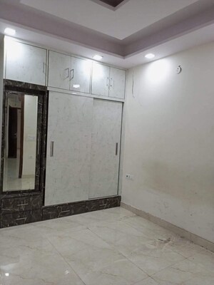 Room in 2 BHK Builder Floor at Shastri Nagar – for Sale