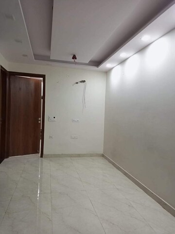 2 BHK Builder Floor For Sale in Shastri Nagar