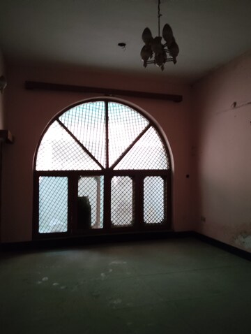 Room in 2 BHK Independent House at Adil Nagar – for Rent