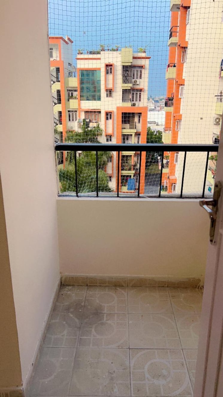 Balcony, tedhi pulia 2 Bedroom 1500 Sq.Ft. Apartment In Tedhi Pulia Lucknow 8636708