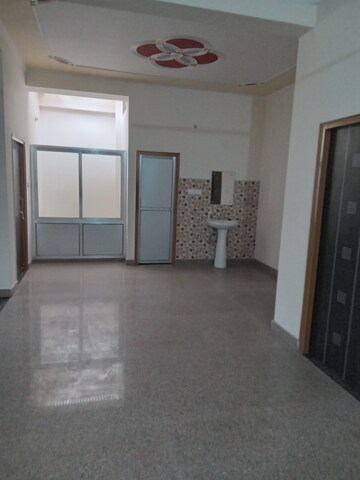 Room in 3 BHK Independent House at Madiyanva – for Rent