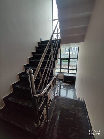 1.5 BHK Independent House For Rent in Sitapur Road