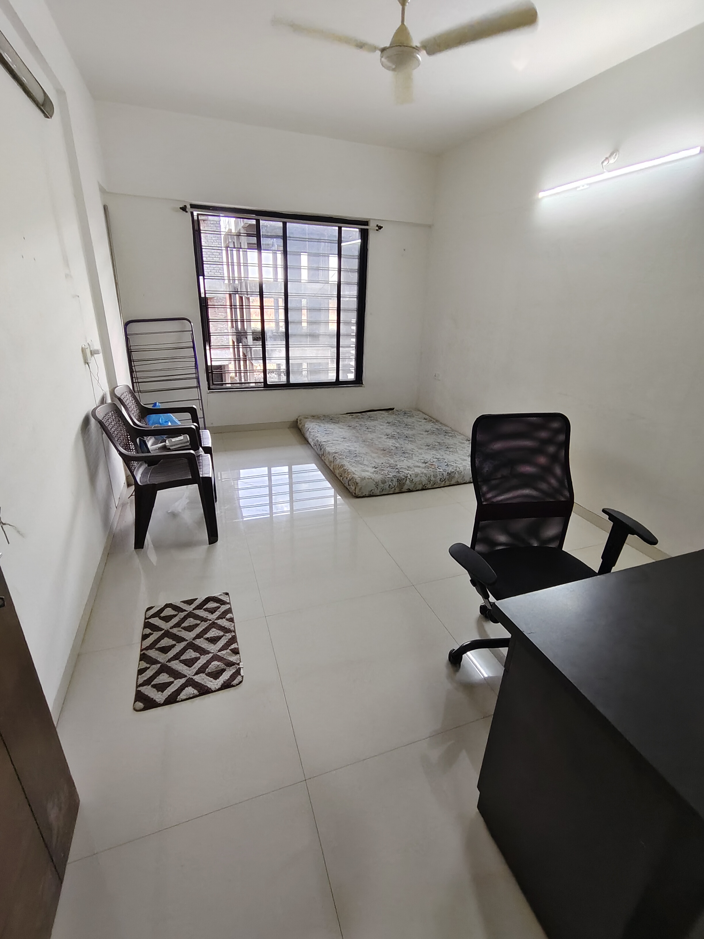 1 BHK Apartment For Rent in Camelot Society