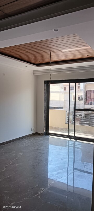 3.5 BHK Builder Floor For Rent in Sector 17