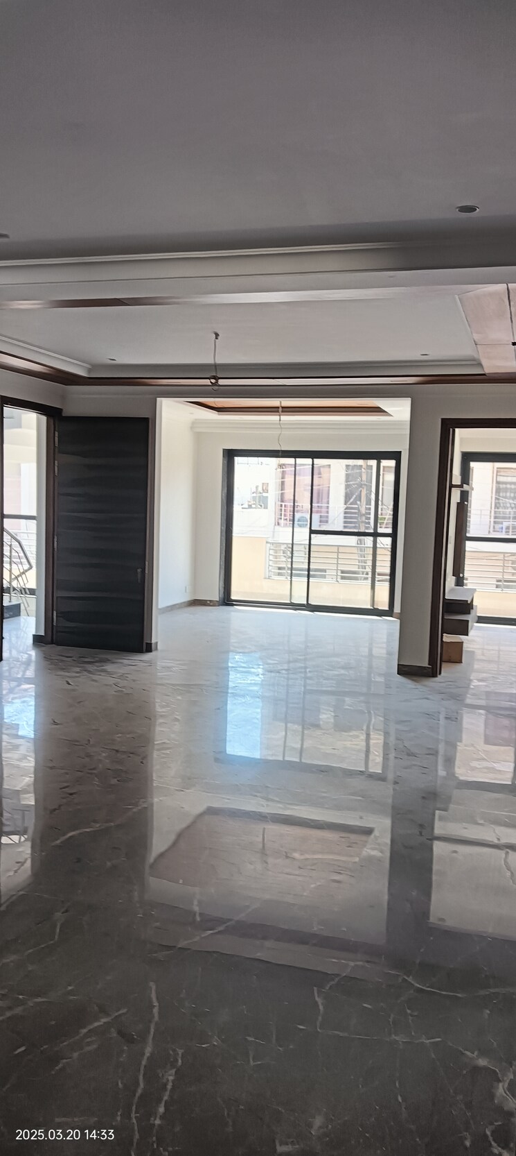 Room, sector 17 3.5 Bedroom 250 Sq.Yd. Builder Floor In Sector 17 Panchkula 8636803