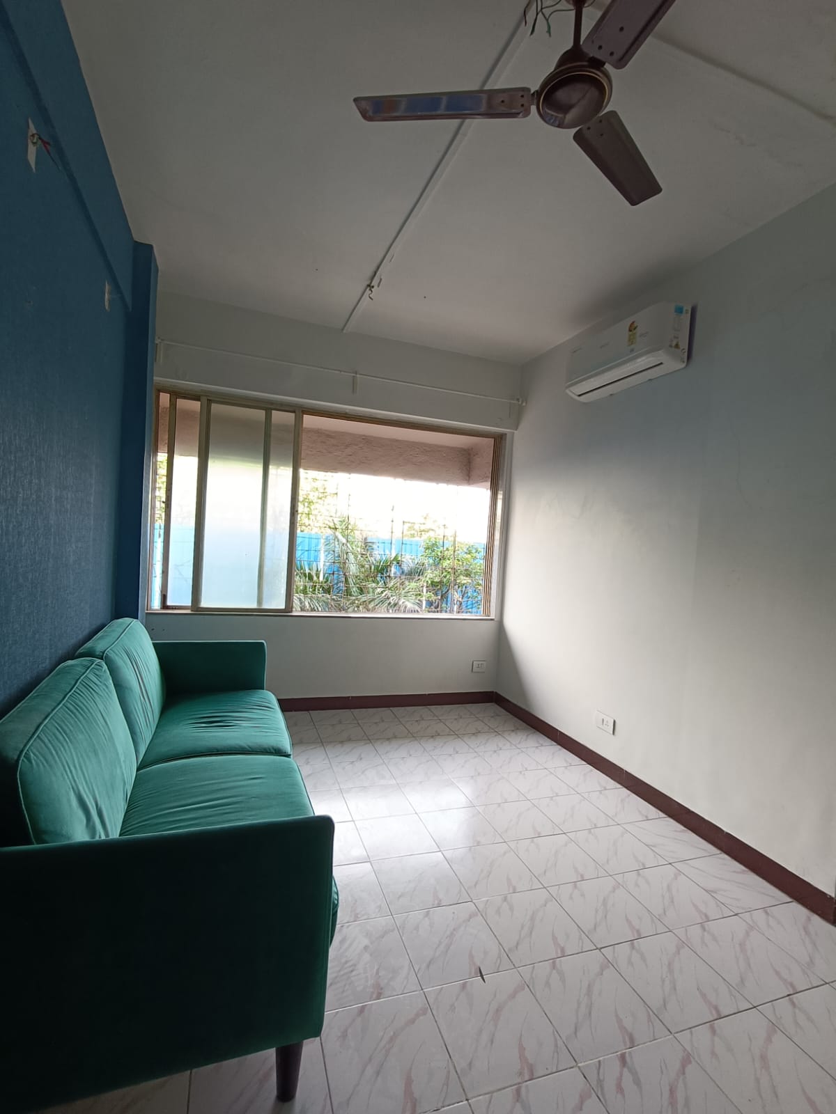 2 BHK Apartment For Rent in Kanakia Hollywood