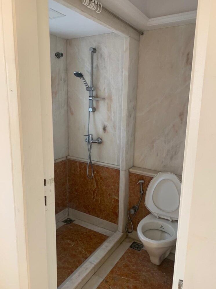 Bathroom, dev-leo-tower 2 Bedroom 640 Sq.Ft. Apartment In Oshiwara Mumbai 8636840