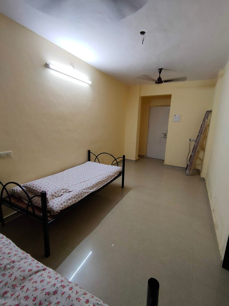 Room, mulund east 1 Bedroom 432 Sq.Ft. Apartment In Mulund East Mumbai 8636843