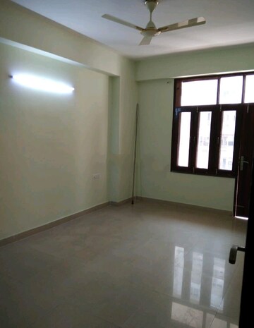 Room in 3 BHK Apartment at Civitech Sampriti, Sector 77 – for Sale