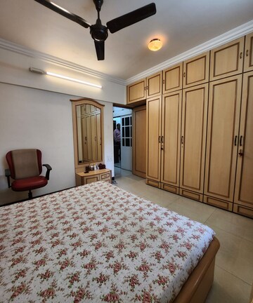 Bedroom in 2 BHK Apartment at Level The Residences, Andheri West – for Rent