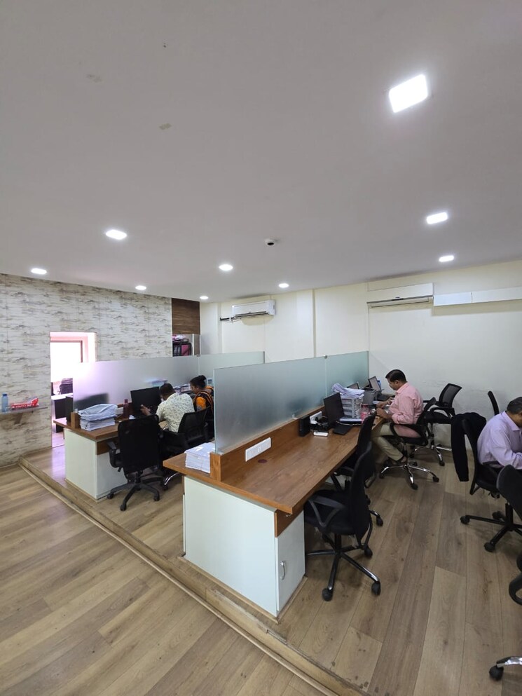 Team Area, kanakia-wall-street Commercial Office Space 2167 Sq.Ft. In Andheri East Mumbai 8636874
