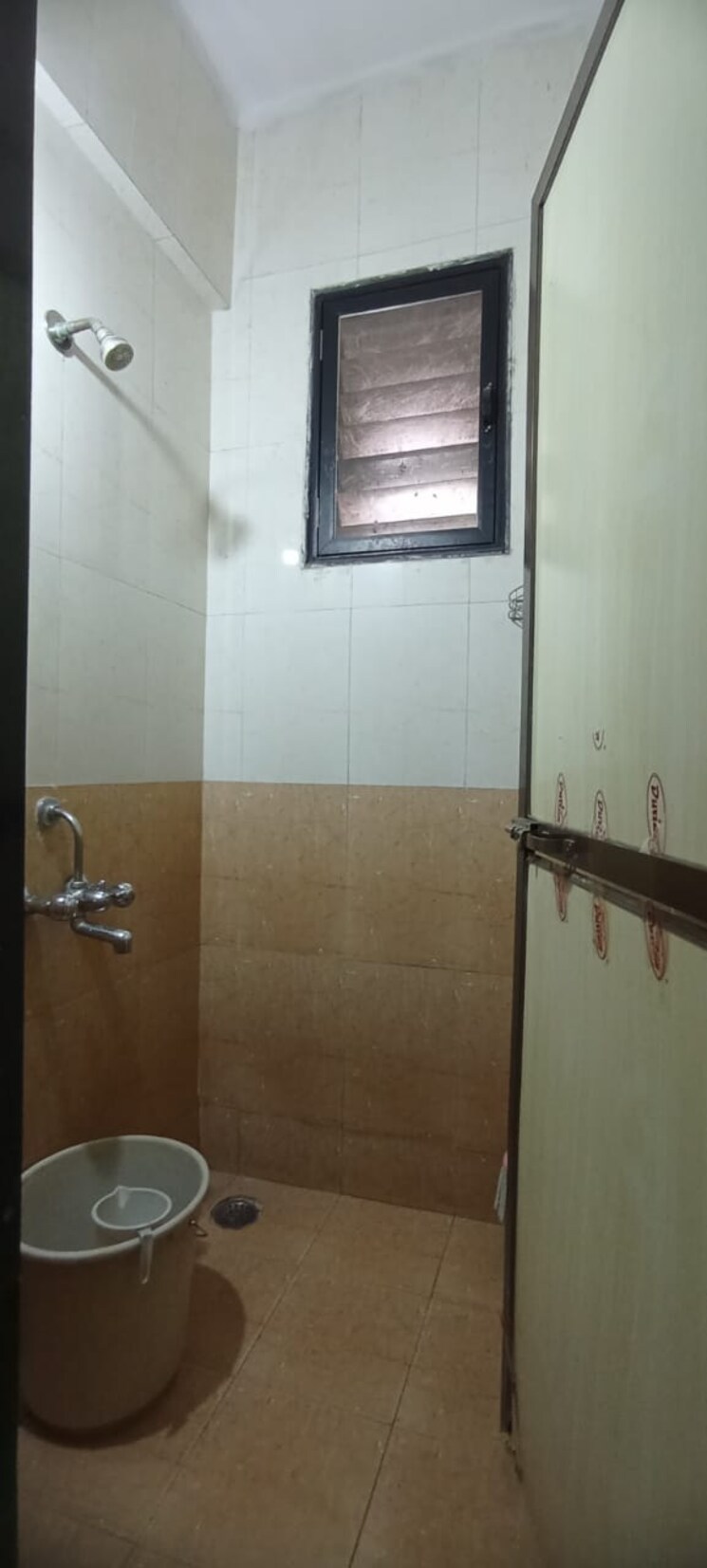 Bathroom, nerul sector 27 1 Bedroom 600 Sq.Ft. Builder Floor In Nerul Sector 27 Navi Mumbai 8636877