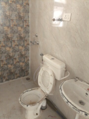 Bathroom in 2 BHK Apartment at Signature Global The Millennia, Sector 37d – for Rent