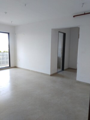 Room in 2 BHK Apartment at Keytech Jiten CHS, Andheri West – for Sale