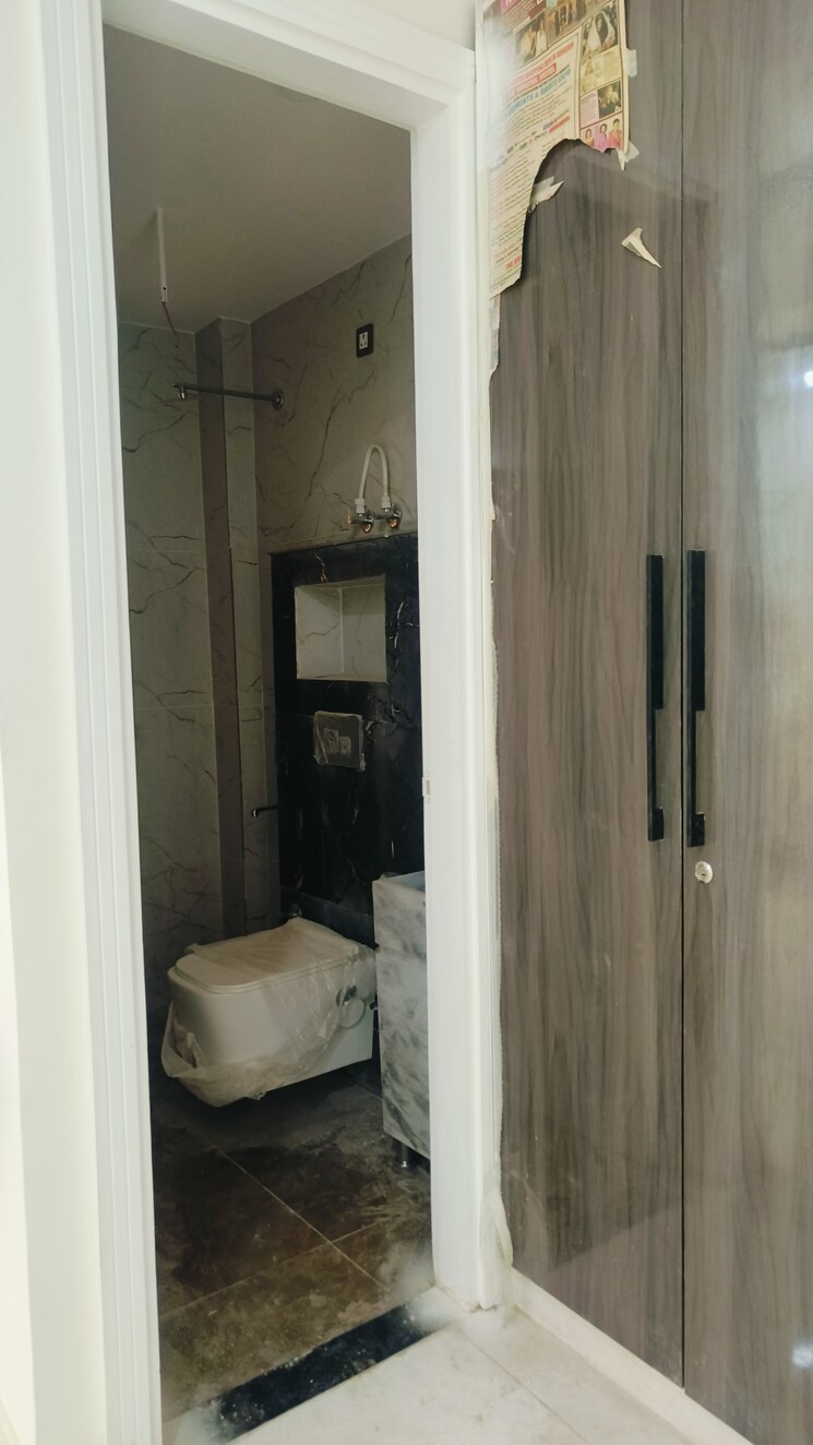 Bathroom, fidato-honour-homes 3 Bedroom 133 Sq.Yd. Builder Floor In Sector 89 Faridabad 8636937